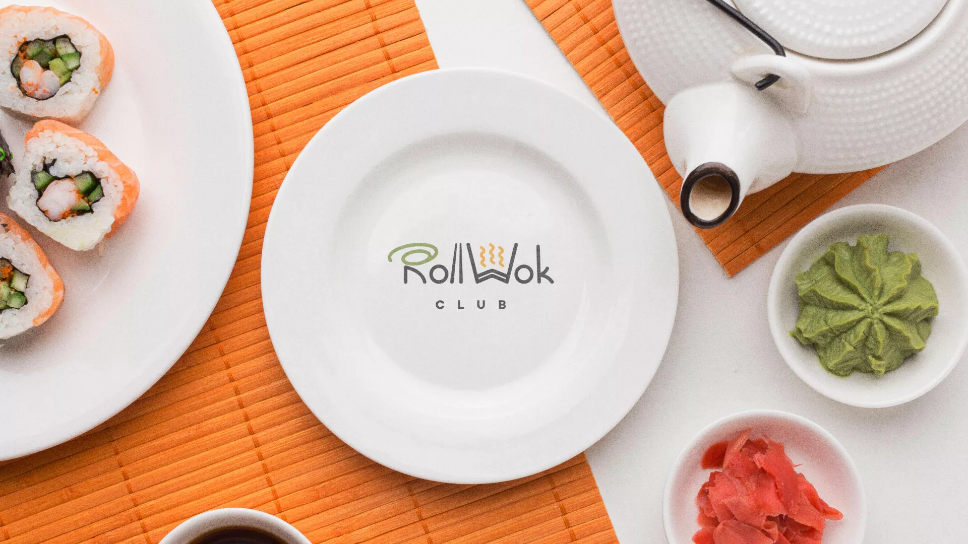 Разработка логотипа и фирменного стиля суши-бара «Roll Wok Club» в Кусе